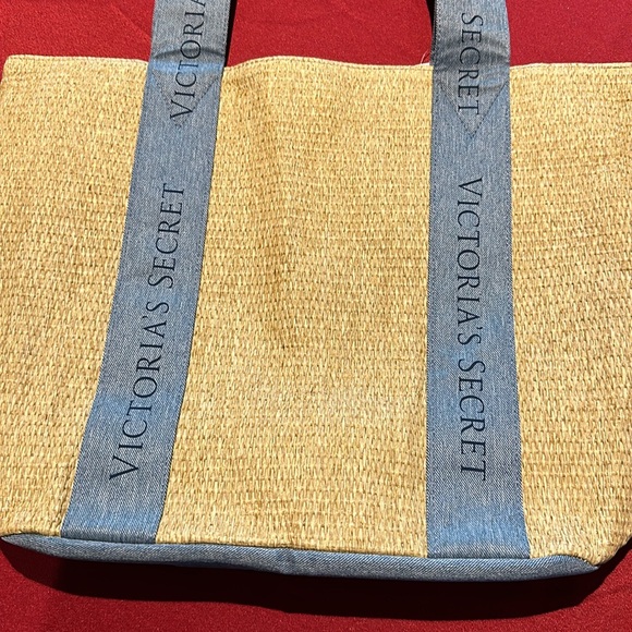 NWT Victoria’s Secret Straw Tote - Picture 5 of 8